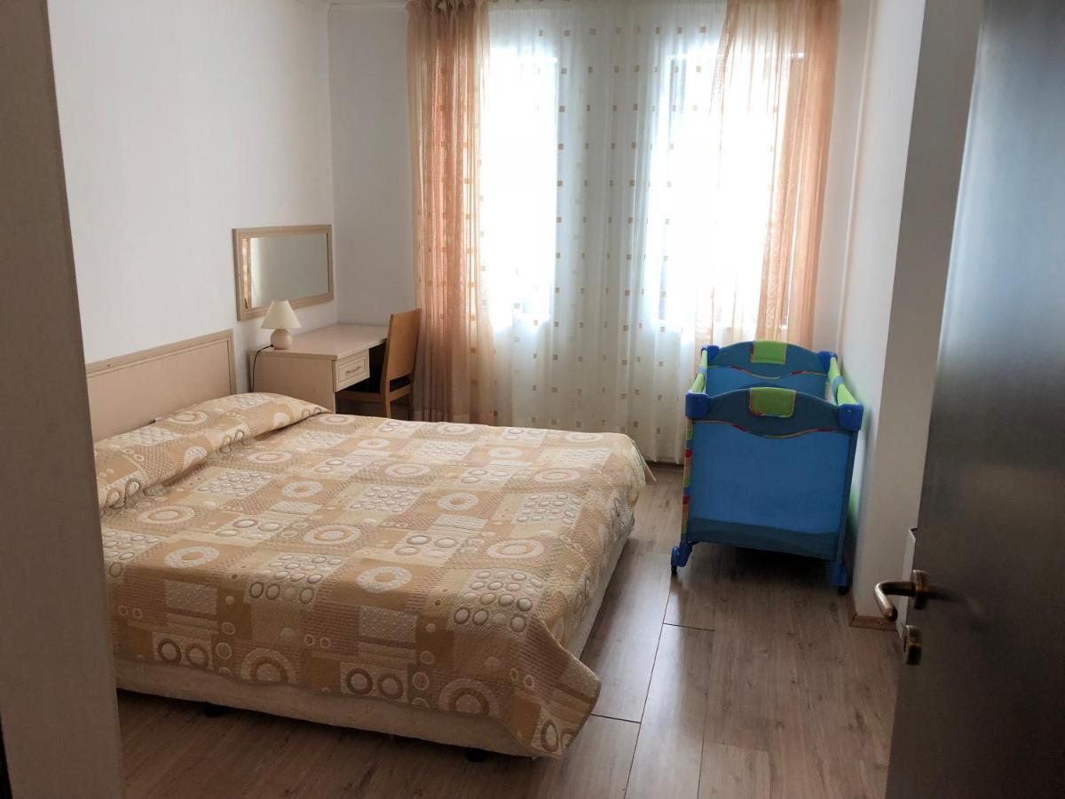 Ferienwohnung Апартамент В Хотел Стената, Пампорово Smoljan Exterior foto